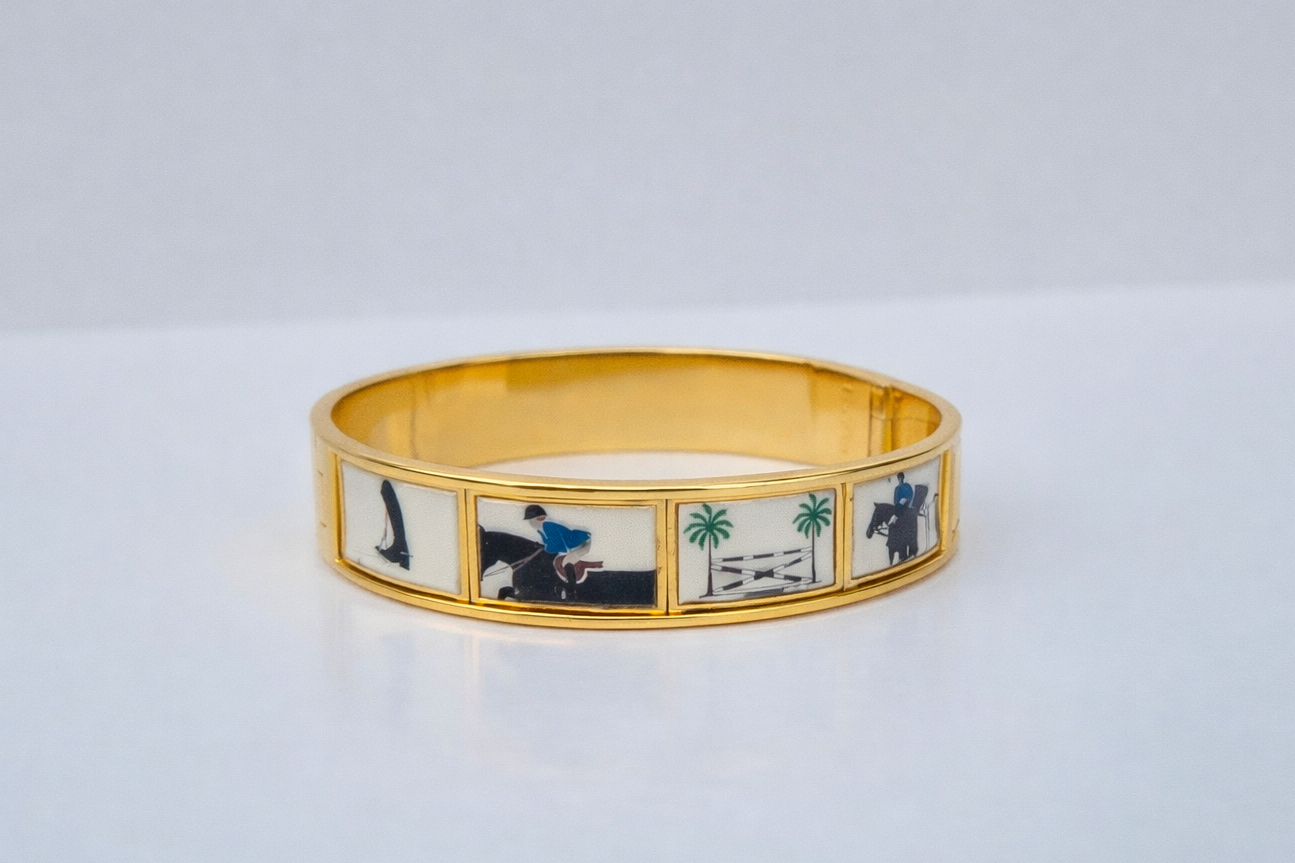 Hunter Week The Bangle